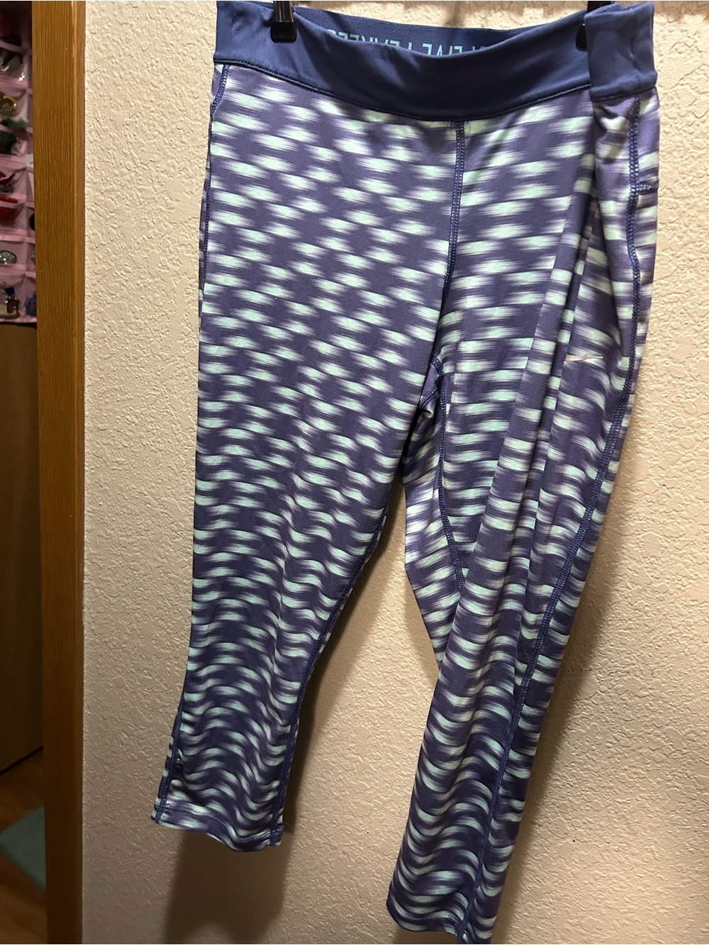 Nike Purple & Light Teal Patterned Capri Leggings